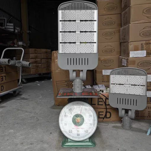 Đèn đường cao áp 200W - D14 - Ảnh 9