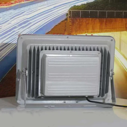 Đèn pha sân cầu lông 200W - PXH - Ảnh 6