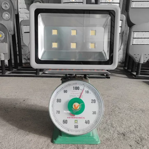 Đèn pha sân bóng đá 300W - PXH - Ảnh 9